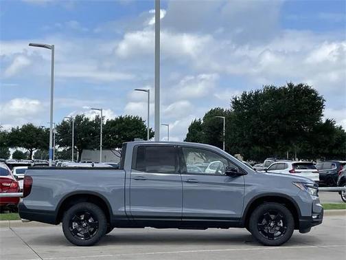 2025 Honda Ridgeline Black