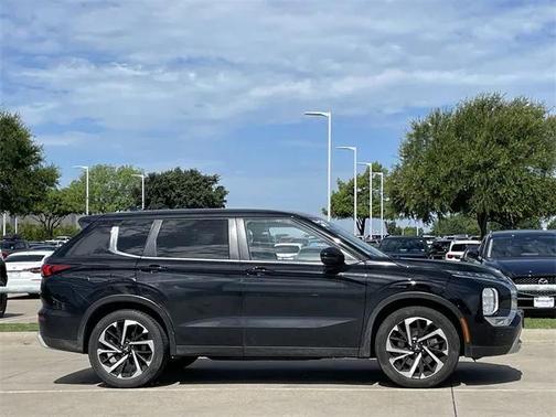 2023 Mitsubishi Outlander SE 2.5 2WD