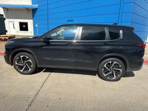2023 Mitsubishi Outlander SE 2.5 2WD