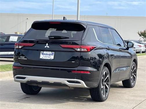 2023 Mitsubishi Outlander SE 2.5 2WD