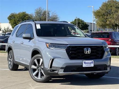 2025 Honda Pilot Touring 8-Passenger
