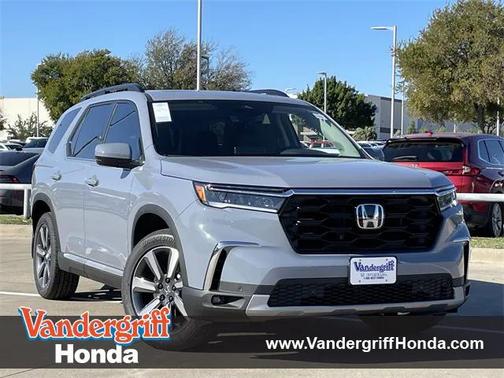 2025 Honda Pilot Touring 8-Passenger