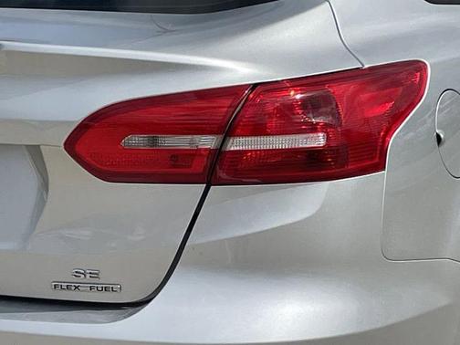 Ingot Silver 2016 Ford Focus SE