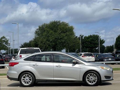 Ingot Silver 2016 Ford Focus SE