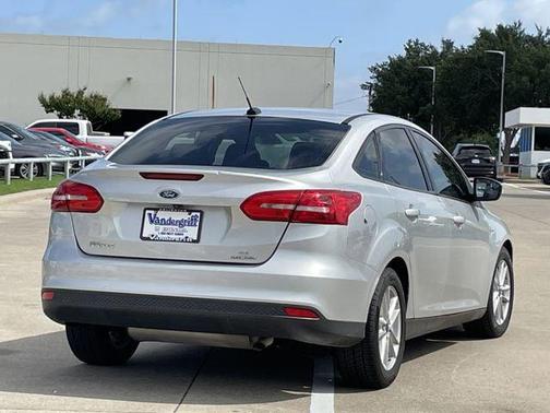 Ingot Silver 2016 Ford Focus SE