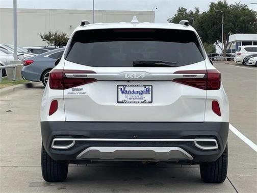 2022 Kia Seltos EX