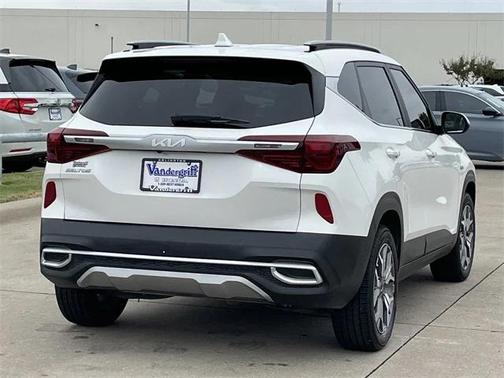 2022 Kia Seltos EX