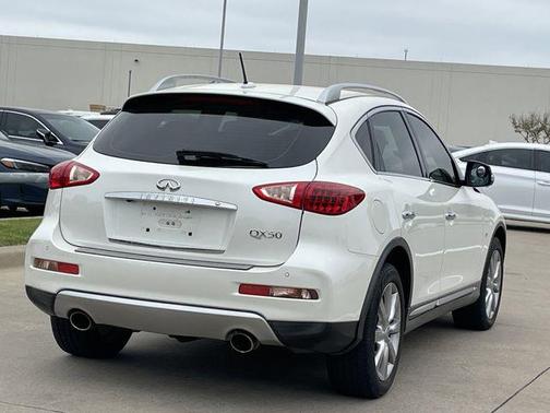 2017 INFINITI QX50 Base