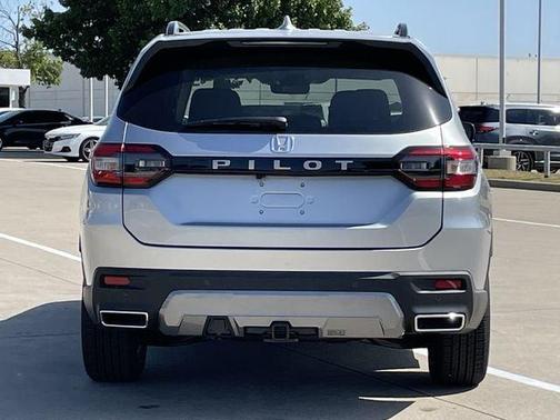 Solar Silver 2026 Honda Pilot EX-L
