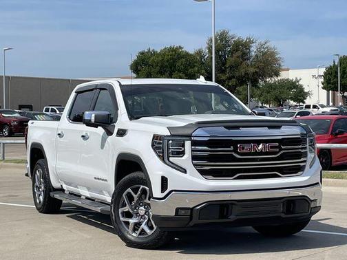 Summit White 2022 GMC Sierra 1500 SLT