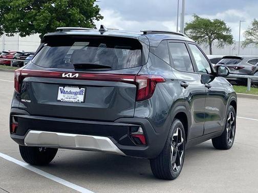 Gravity Gray 2025 Kia Seltos S