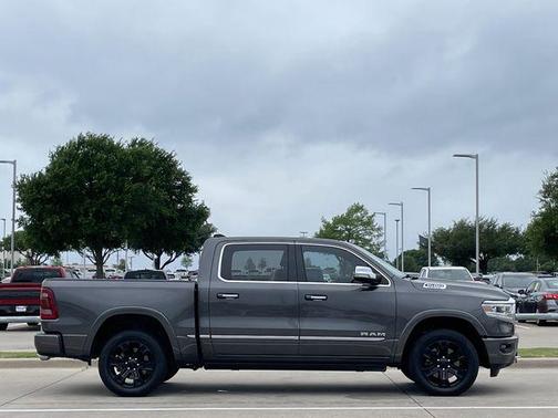 Granite Crystal Metallic Clearcoat 2022 RAM 1500 Limited