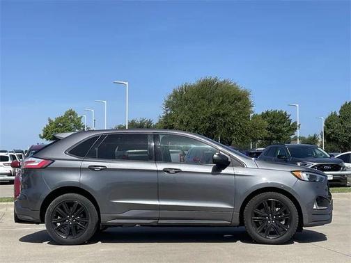 2022 Ford Edge ST Line