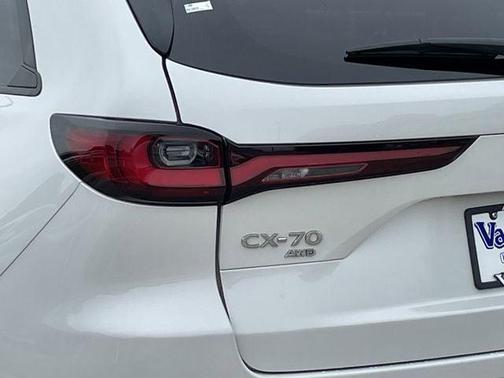 Rhodium White Premium 2025 Mazda CX-70 3.3 Turbo Preferred Package