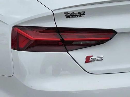 2022 Audi S5 Premium Plus TFSI quattro Tiptronic