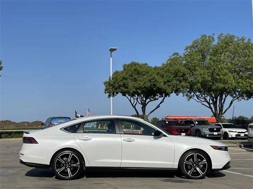 2024 Honda Accord Hybrid Base