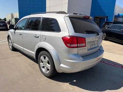 Bright Silver Metallic Clearcoat 2013 Dodge Journey SE
