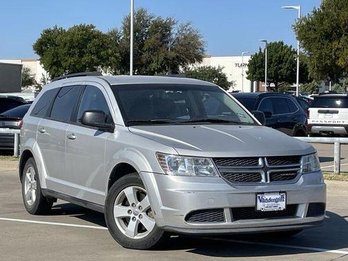 Bright Silver Metallic Clearcoat 2013 Dodge Journey SE