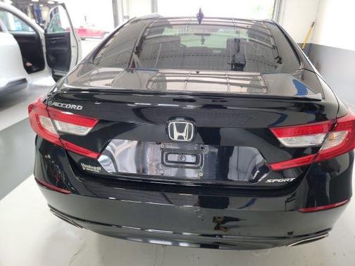Crystal Black Pearl 2022 Honda Accord Sport 1.5T