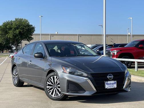 Gun Metallic 2025 Nissan Altima 2.5 SV