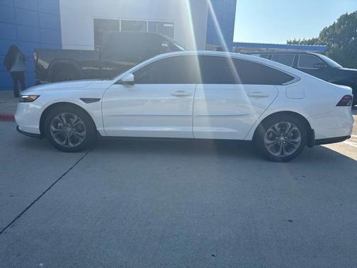 2024 Honda Accord EX 1.5T