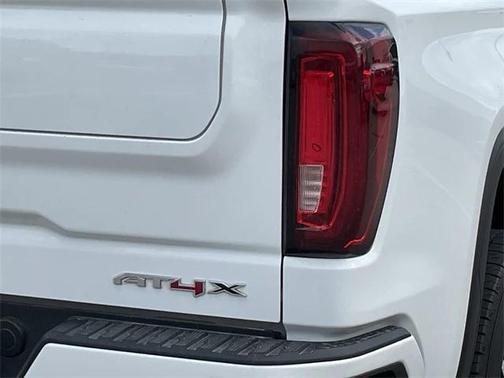 2022 GMC Sierra 1500 AT4X