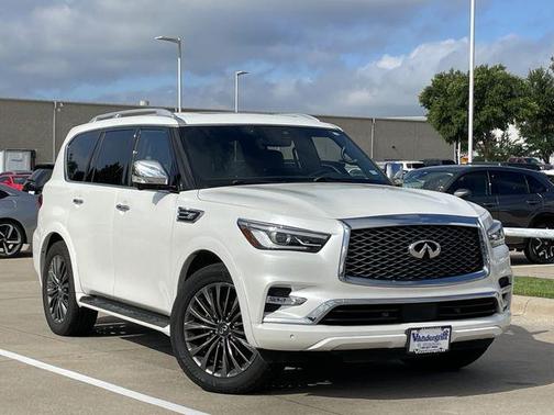Moonstone White 2022 INFINITI QX80 SENSORY