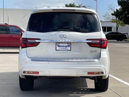 Moonstone White 2022 INFINITI QX80 SENSORY