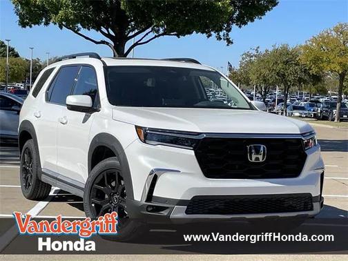 2025 Honda Pilot Touring 8-Passenger
