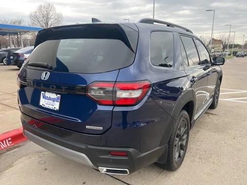 2023 Honda Pilot Touring 8-Passenger