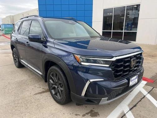 2023 Honda Pilot Touring 8-Passenger