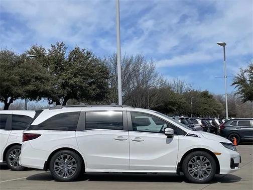 2025 Honda Odyssey Touring