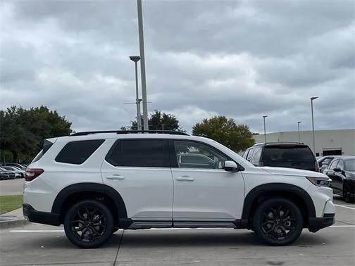 2025 Honda Pilot Touring 8-Passenger