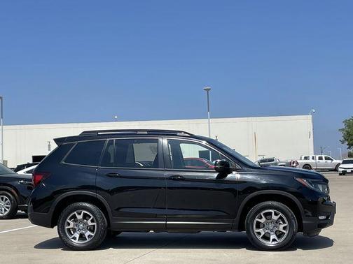 Crystal Black Pearl 2023 Honda Passport AWD TrailSport