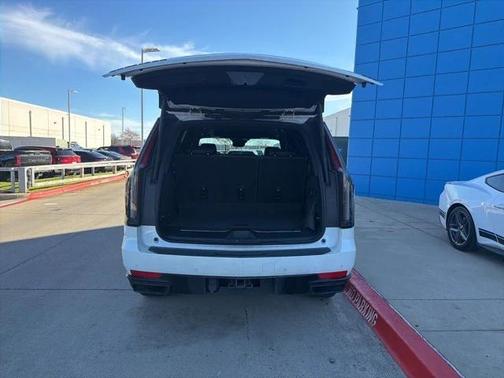 2024 Cadillac Escalade Sport