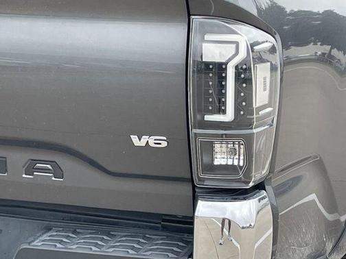 Magnetic Gray Metallic 2018 Toyota Tacoma SR5
