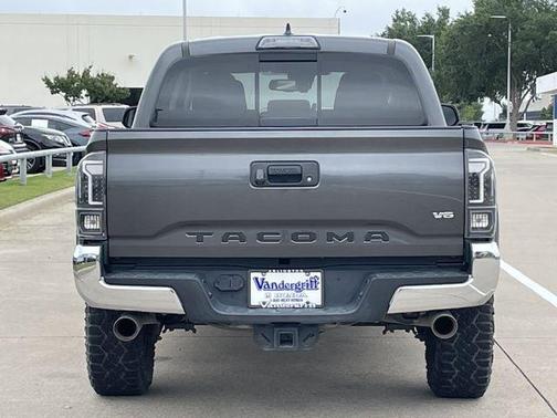 Magnetic Gray Metallic 2018 Toyota Tacoma SR5
