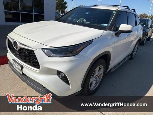 2021 Toyota Highlander LE