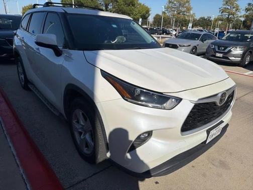 2021 Toyota Highlander LE