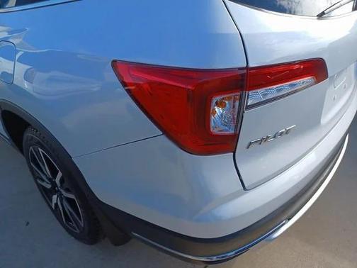 2022 Honda Pilot AWD Elite