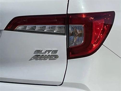 2022 Honda Pilot AWD Elite