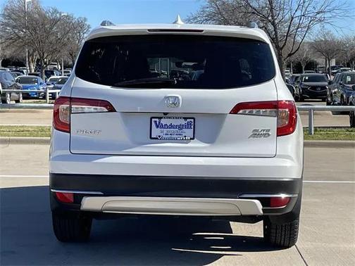 2022 Honda Pilot AWD Elite