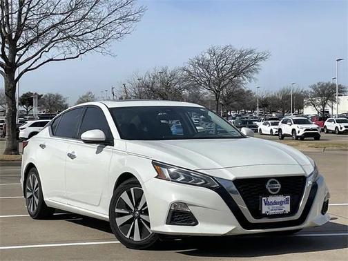 2021 Nissan Altima 2.5 SV