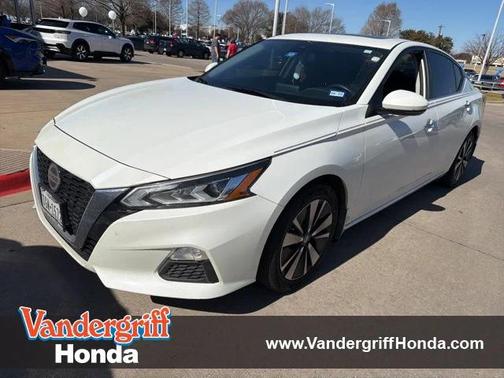 2021 Nissan Altima 2.5 SV