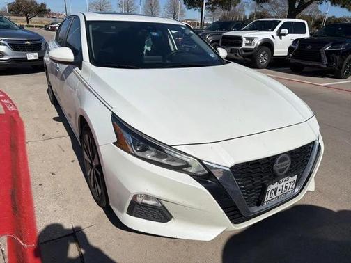 2021 Nissan Altima 2.5 SV