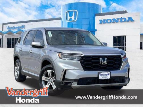 Lunar Silver 2024 Honda Pilot EX-L
