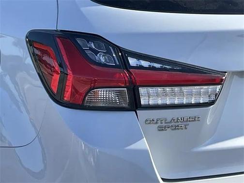 2024 Mitsubishi Outlander Sport 2.0 ES