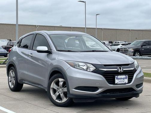 Lunar Silver 2017 Honda HR-V LX