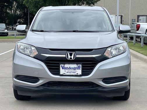 Lunar Silver 2017 Honda HR-V LX