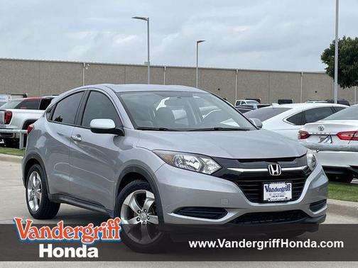 Lunar Silver 2017 Honda HR-V LX